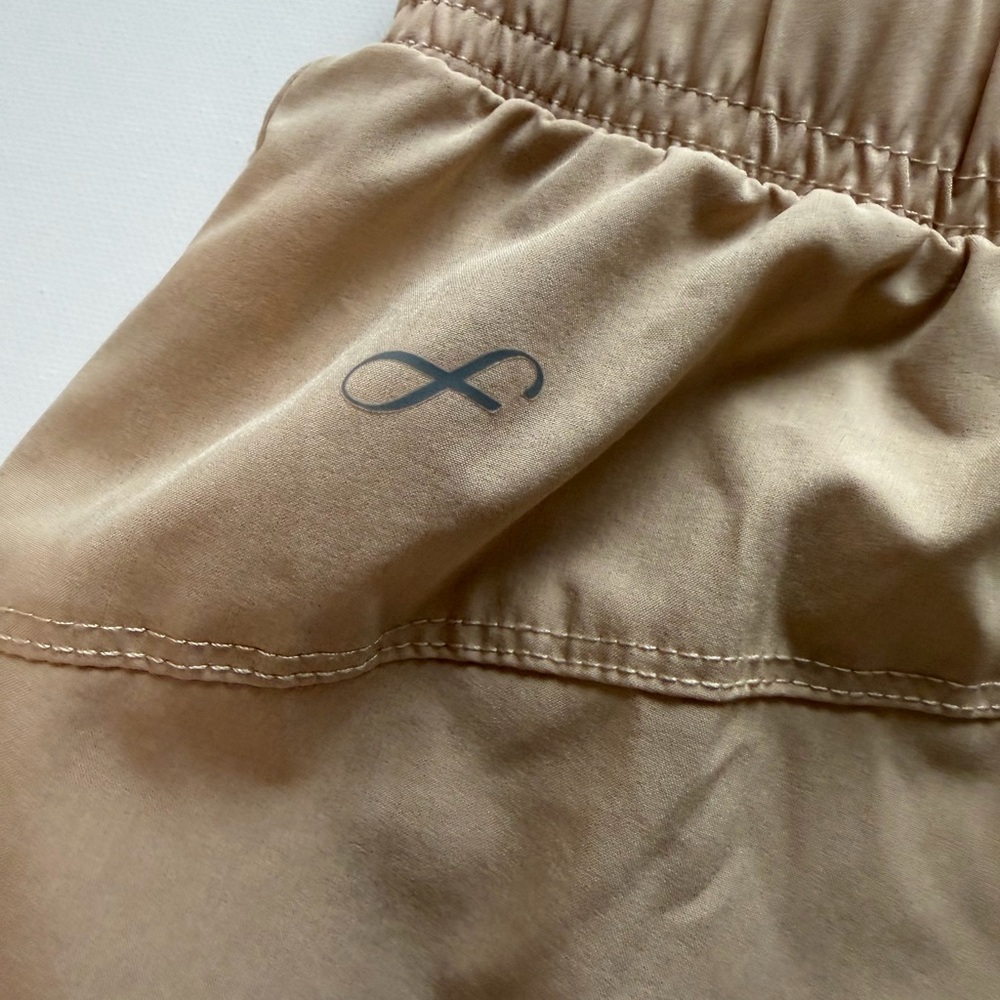 Freely Athleisure Jogger Pants Women’s Medium Tan Lightweight Travel Activewear - Picture 8 of 11